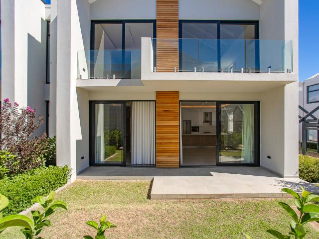 Apartment for sale in Paarl, Western Cape