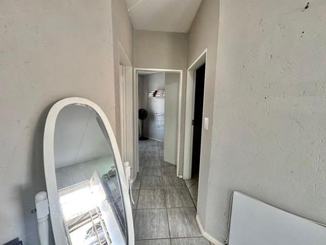 Apartment for sale in Potchefstroom, Tlokwe Local Municipality