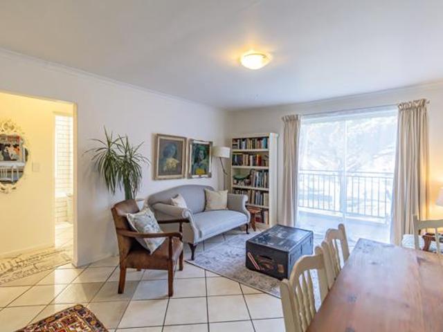 Apartment for sale in Cape Town, Western Cape