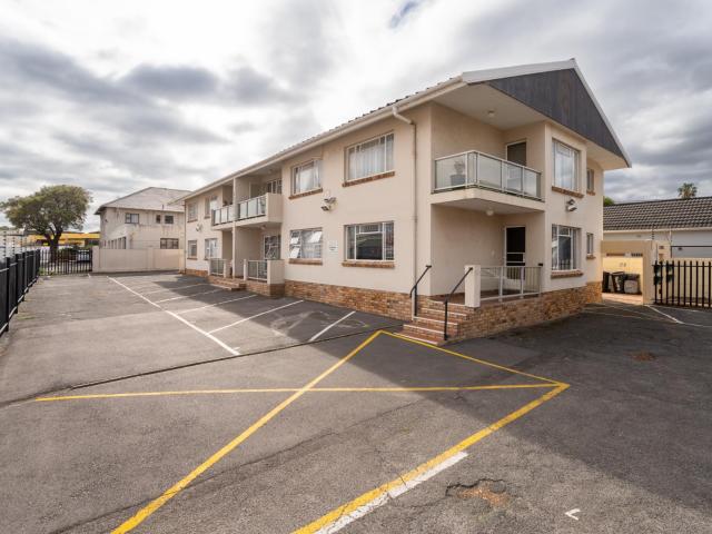 Apartment for rent in Strand, Western Cape