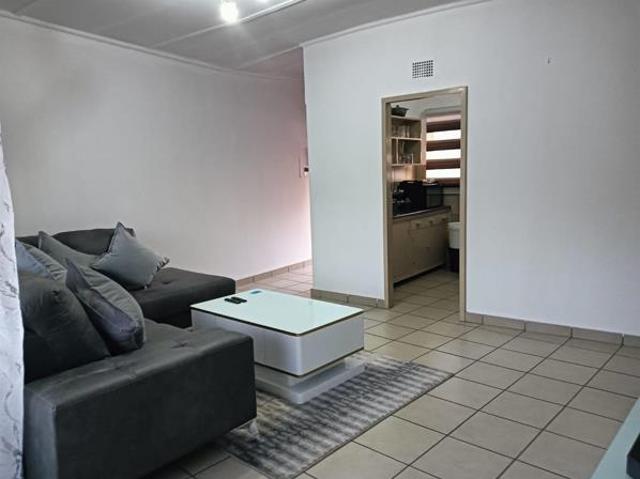 Apartment for sale in Vanderbijlpark, Emfuleni Local Municipality