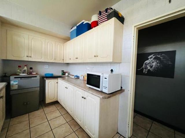 Apartment for sale in Vanderbijlpark, Emfuleni Local Municipality