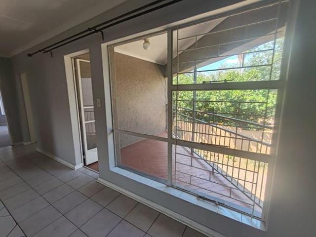 Apartment for sale in Vanderbijlpark, Emfuleni Local Municipality