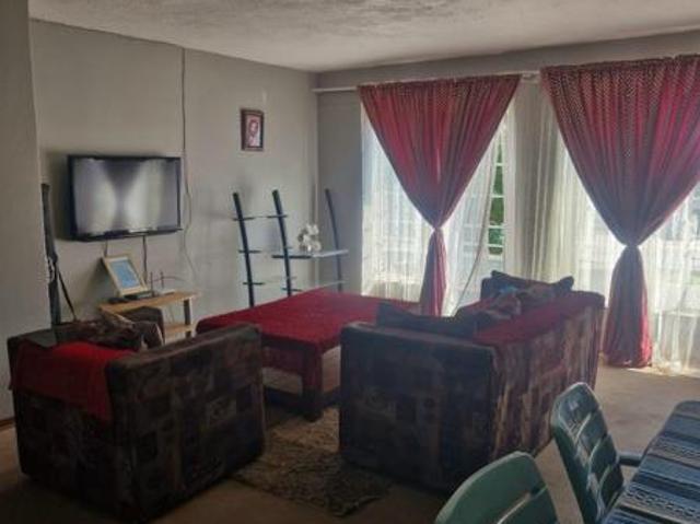 Apartment for sale in Vanderbijlpark, Emfuleni Local Municipality
