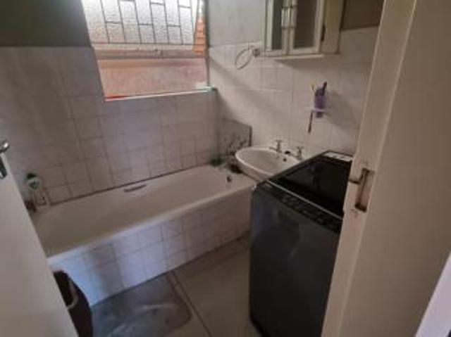 Apartment for sale in Vanderbijlpark, Emfuleni Local Municipality