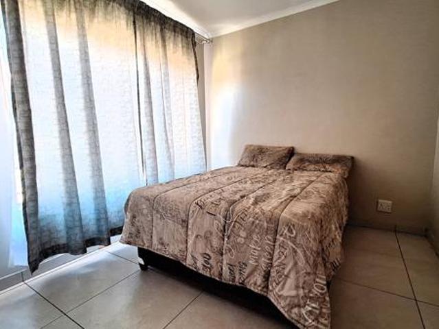 Apartment for sale in Vanderbijlpark, Emfuleni Local Municipality