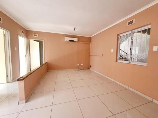 Apartment for sale in Mount Moreland, Kwazulu-natal