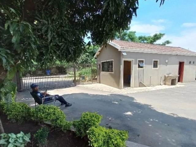 Apartment for sale in Mount Moreland, Kwazulu-natal