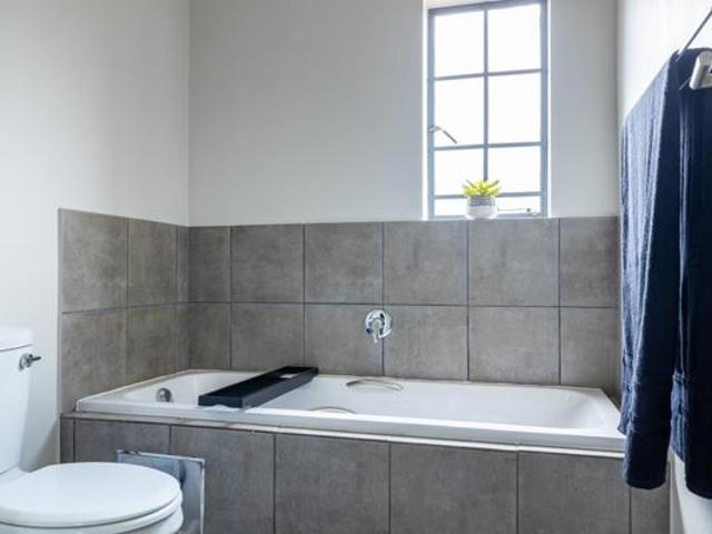 Apartment for rent in Ekurhuleni, Gauteng