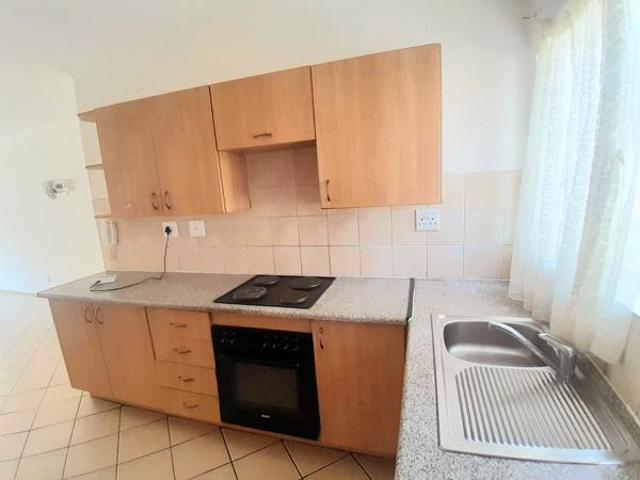 Apartment for sale in Vosloorus, Gauteng