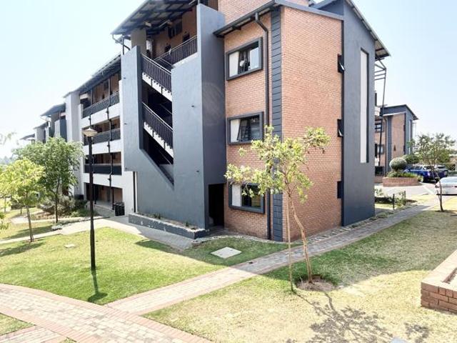 Apartment for sale in Vosloorus, Gauteng