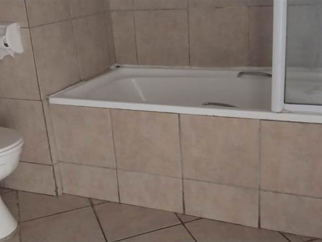Apartment for sale in Vosloorus, Gauteng