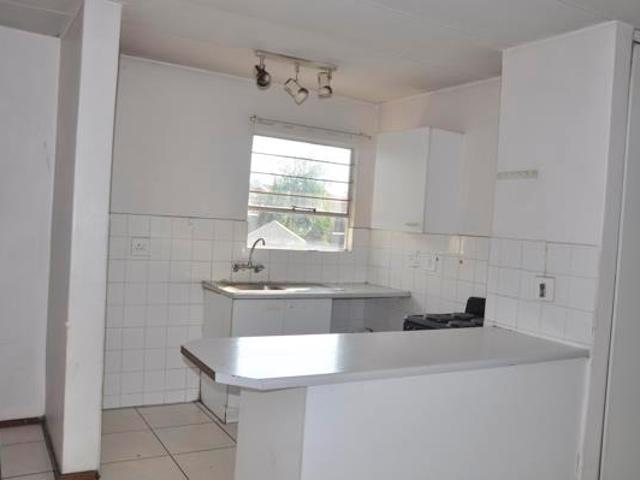 Apartment for sale in Vosloorus, Gauteng