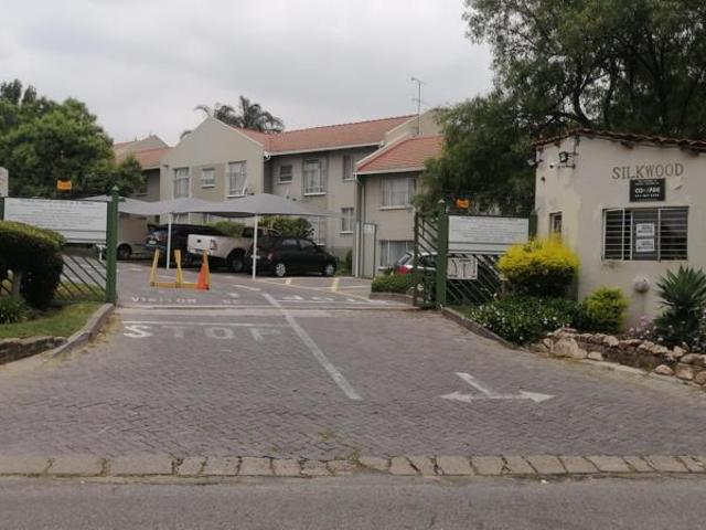 Apartment for sale in Vosloorus, Gauteng