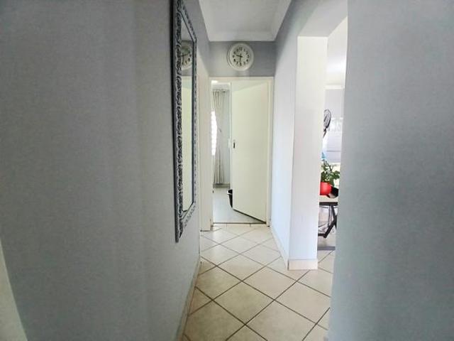 Apartment for sale in Vosloorus, Gauteng