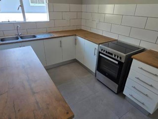 Apartment for rent in Vredehoek, Cape Town