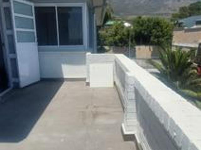 Apartment for rent in Vredehoek, Cape Town