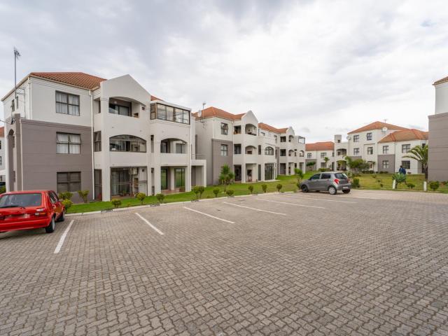 Apartment for rent in Vredekloof, City of Cape Town
