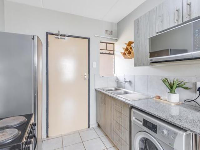 Apartment for sale in Meyerton, Midvaal Local Municipality