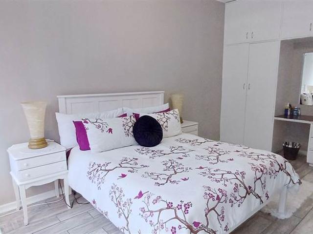 Apartment for sale in Port Elizabeth, Eastern Cape