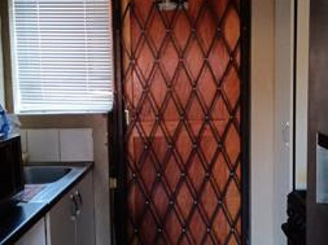 Apartment for sale in Nelson Mandela Bay Ward 18, Nelson Mandela Bay Metropolitan Municipality