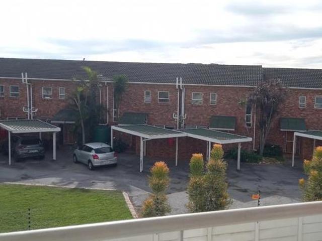Apartment for sale in Nelson Mandela Bay Ward 18, Nelson Mandela Bay Metropolitan Municipality