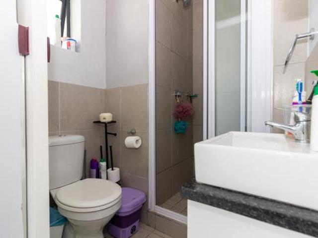 Apartment for sale in Nelson Mandela Bay Ward 18, Nelson Mandela Bay Metropolitan Municipality