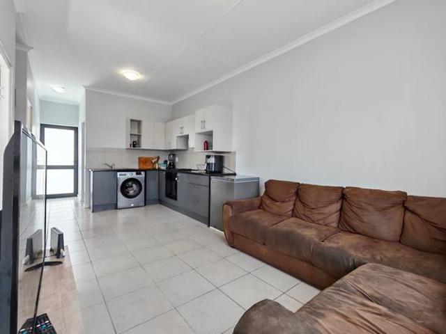 Apartment for sale in Nelson Mandela Bay Ward 18, Nelson Mandela Bay Metropolitan Municipality
