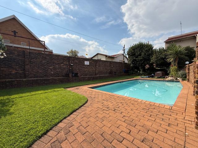Apartment for sale in Ekurhuleni, Gauteng