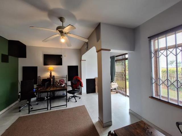 Apartment for rent in Seaview, Kwazulu-natal