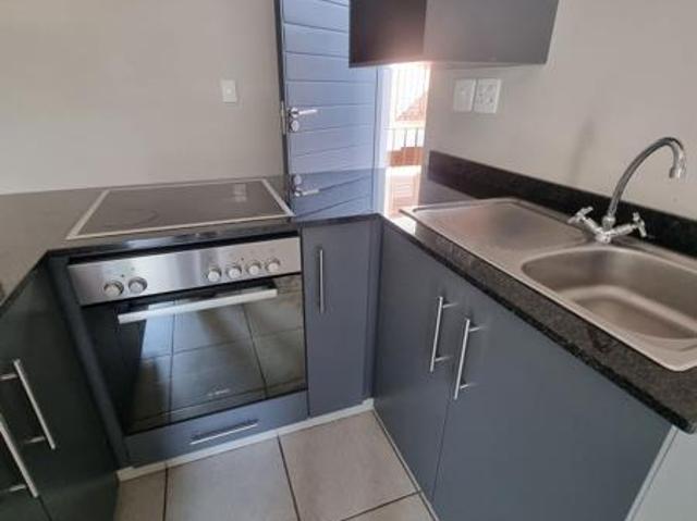 Apartment for rent in Seaview, Kwazulu-natal