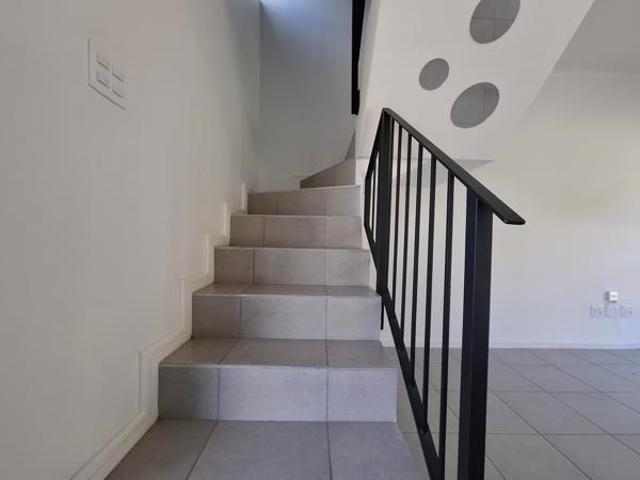 Apartment for rent in Seaview, Kwazulu-natal