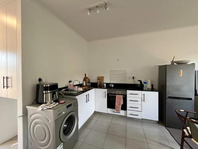 Apartment for rent in Seaview, Kwazulu-natal
