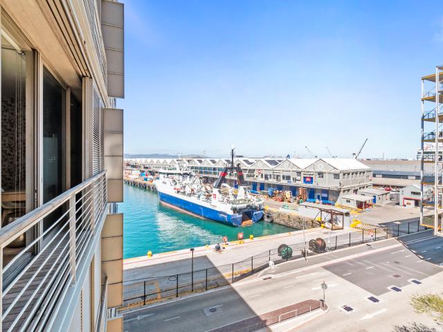 Apartment for sale in Cape Town, Western Cape