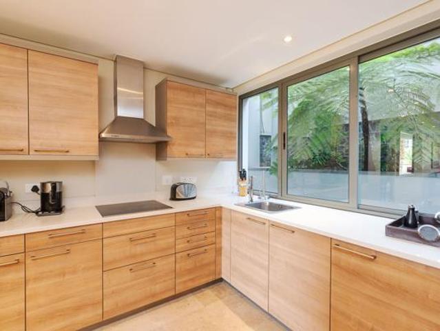Apartment for sale in Cape Town, Western Cape