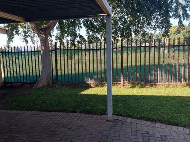 Apartment for rent in Rustenburg Local Municipality, Bojanala Platinum District Municipality