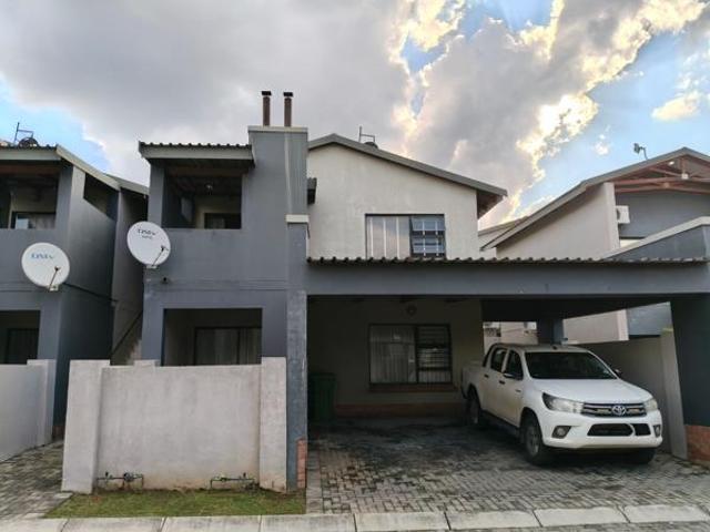 Apartment for sale in Tlhabane, North West