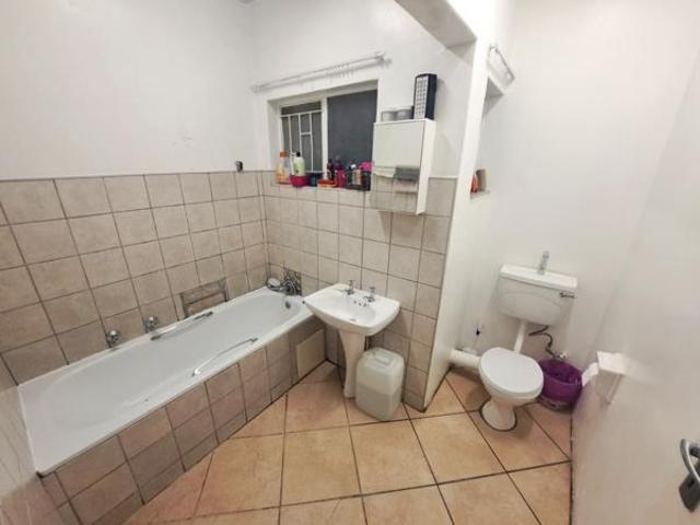 Apartment for rent in Waterkloof, Gauteng