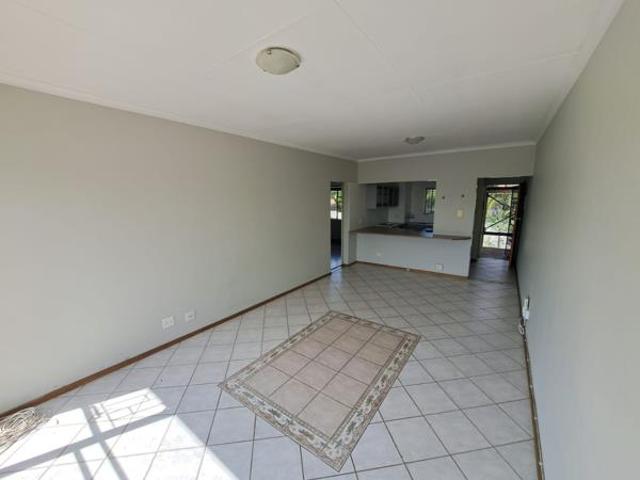 Apartment for rent in Waterkloof, Gauteng
