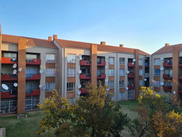 Apartment for rent in Waterkloof, Gauteng