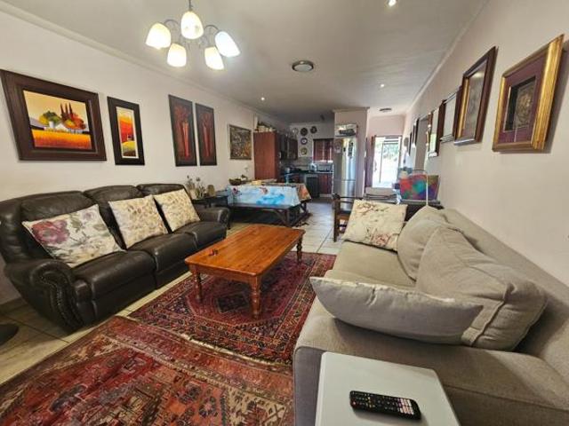 Apartment for sale in Tlhabane, North West