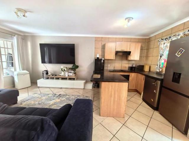 Apartment for sale in Tlhabane, North West