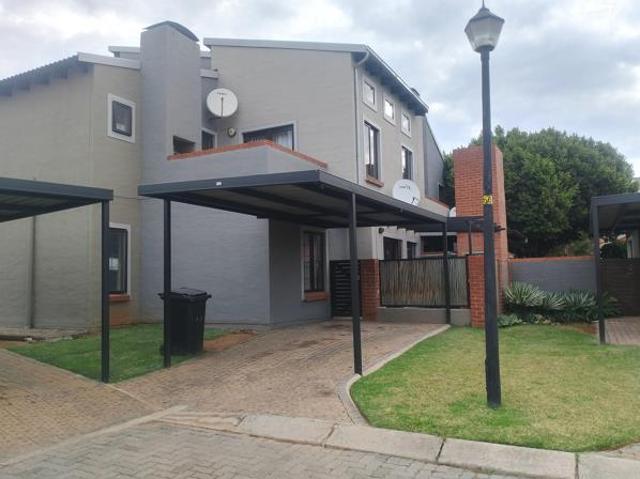 Apartment for sale in Rustenburg Local Municipality, Bojanala Platinum District Municipality