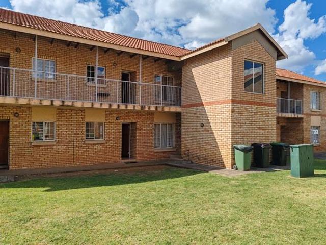 Apartment for sale in Tlhabane, North West