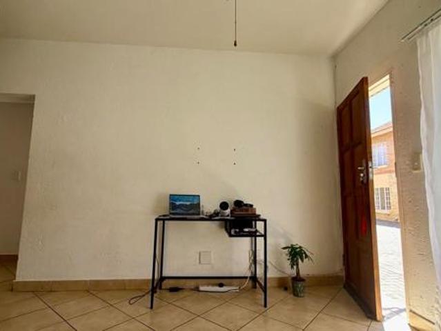 Apartment for sale in Rustenburg Local Municipality, Bojanala Platinum District Municipality