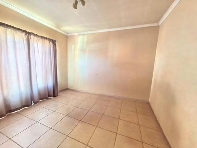 Apartment for sale in Tlhabane, North West