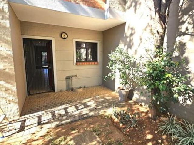 Apartment for rent in Rustenburg Local Municipality, Bojanala Platinum District Municipality