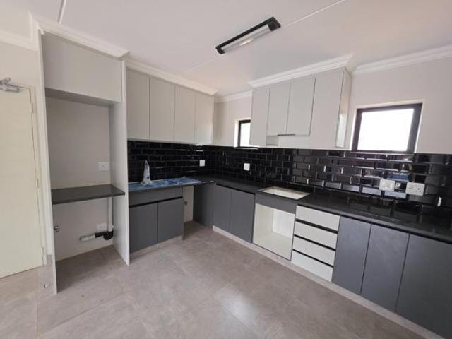 Apartment for rent in Waterkloof, Gauteng