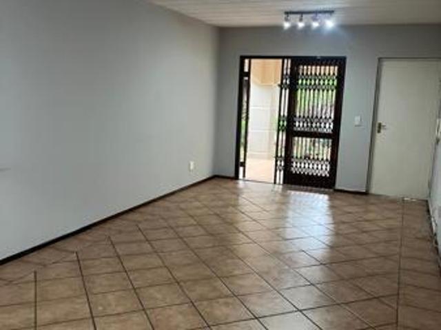 Apartment for rent in Waterkloof, Gauteng