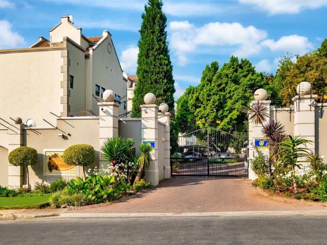 Apartment for sale in Vosloorus, Gauteng